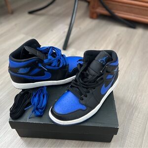 Jordan 1 blue size 9